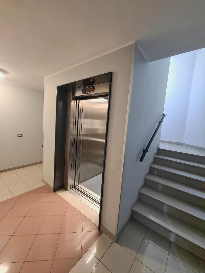 Milano Santa Giulia Business Apartment - Olimpiadi 26 Kültér fotó